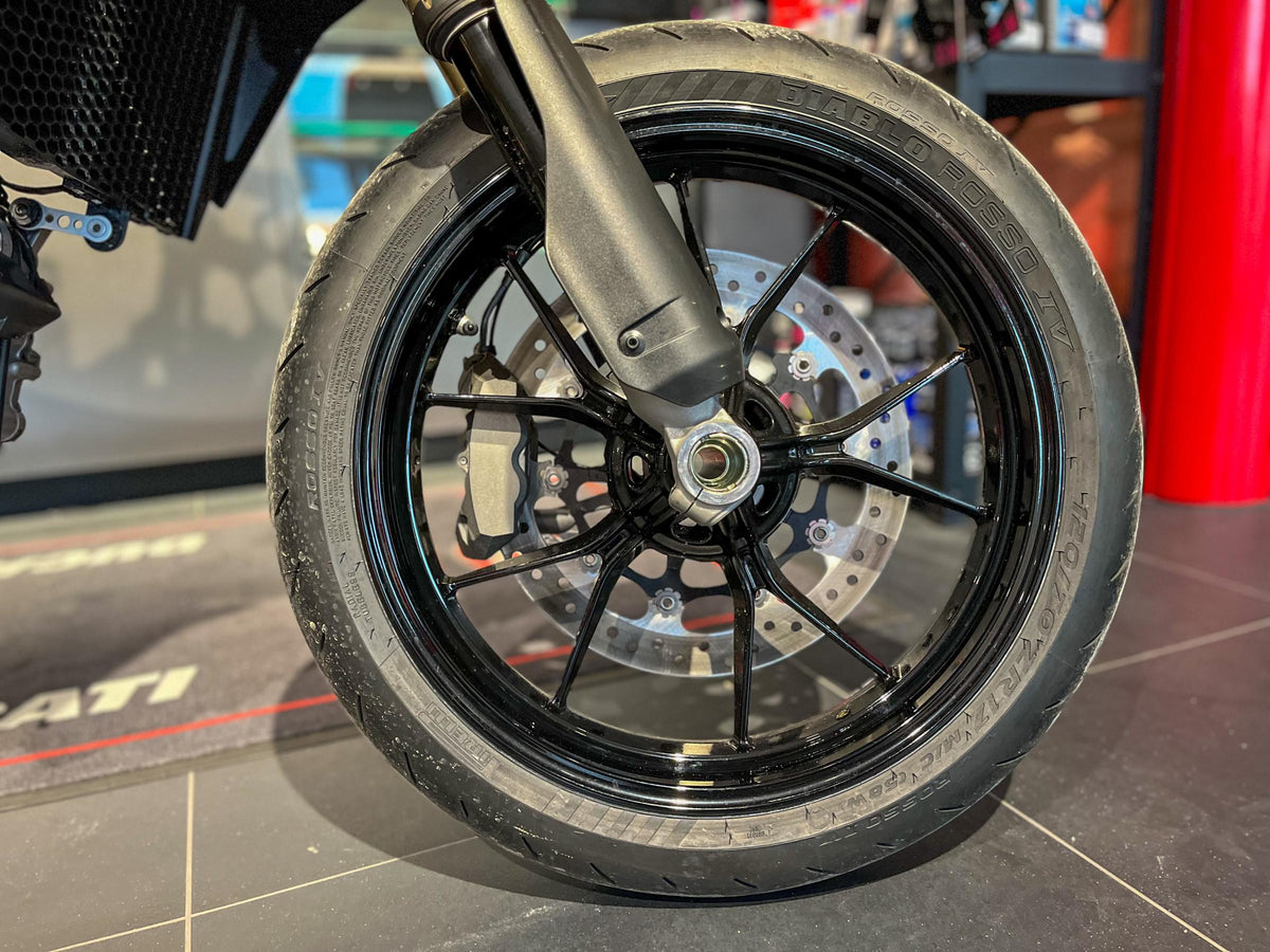 Ducati Hypermotard 698 Mono