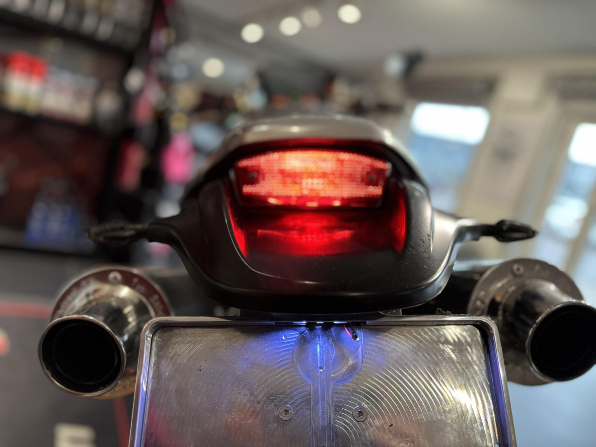 Ducati Monster 900 Cromo