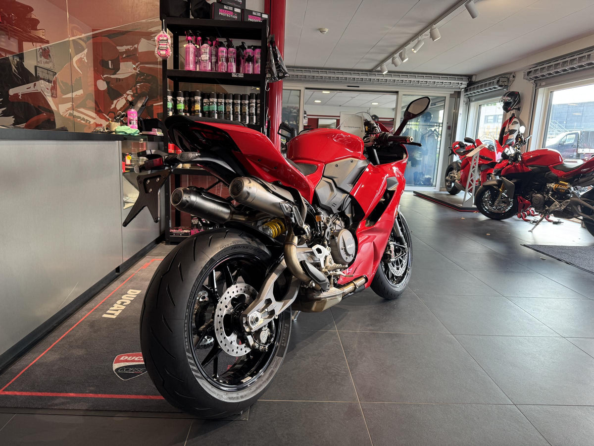 Ducati Panigale V2