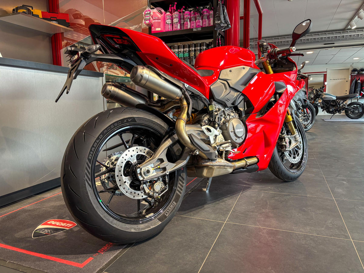 Ducati Panigale V2 S