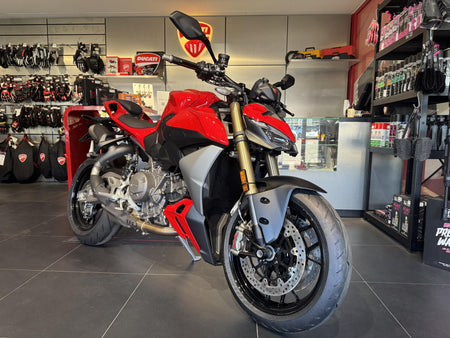 Ducati Streetfighter V2