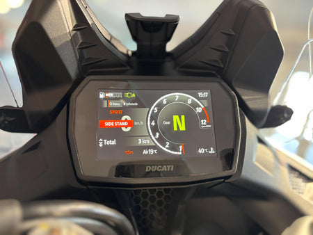 Ducati Multistrada V2 S