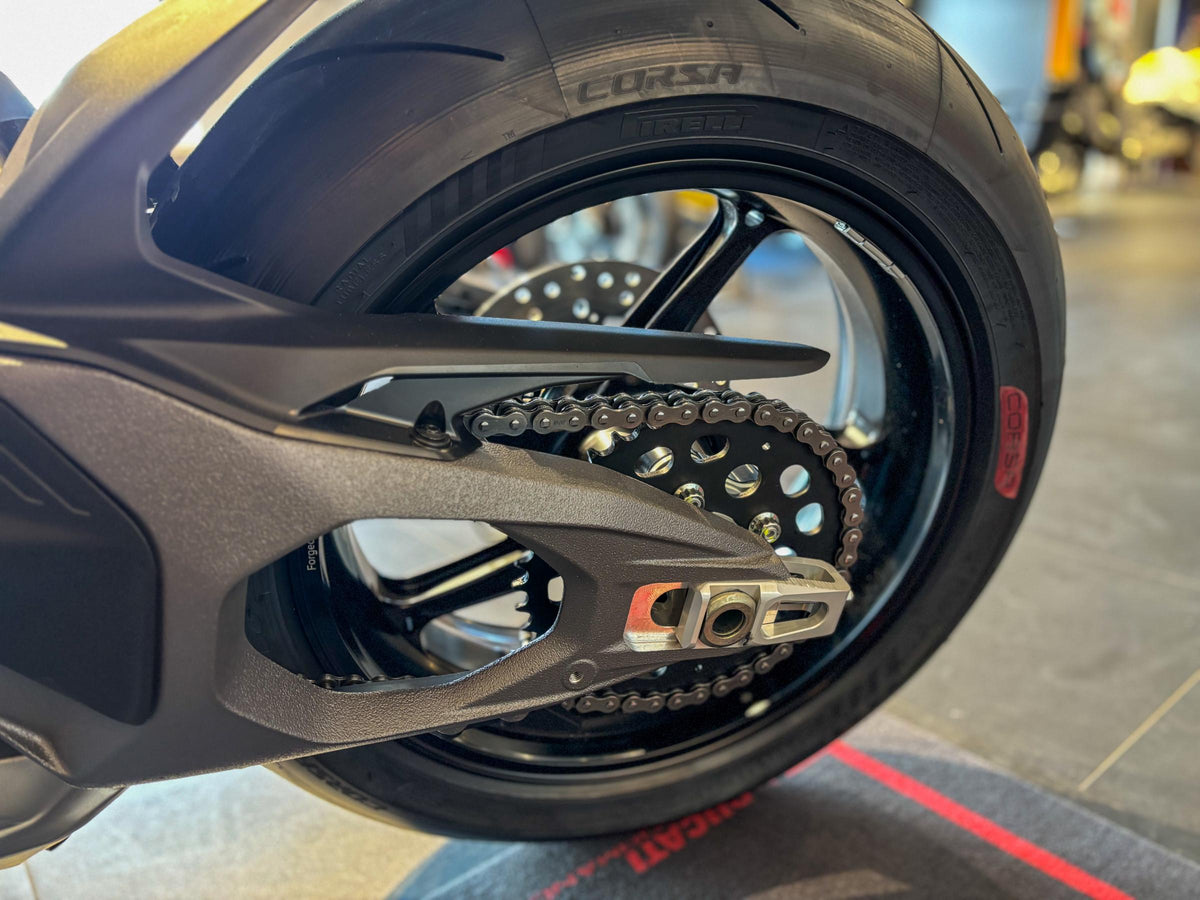 Ducati Streetfighter V4 S