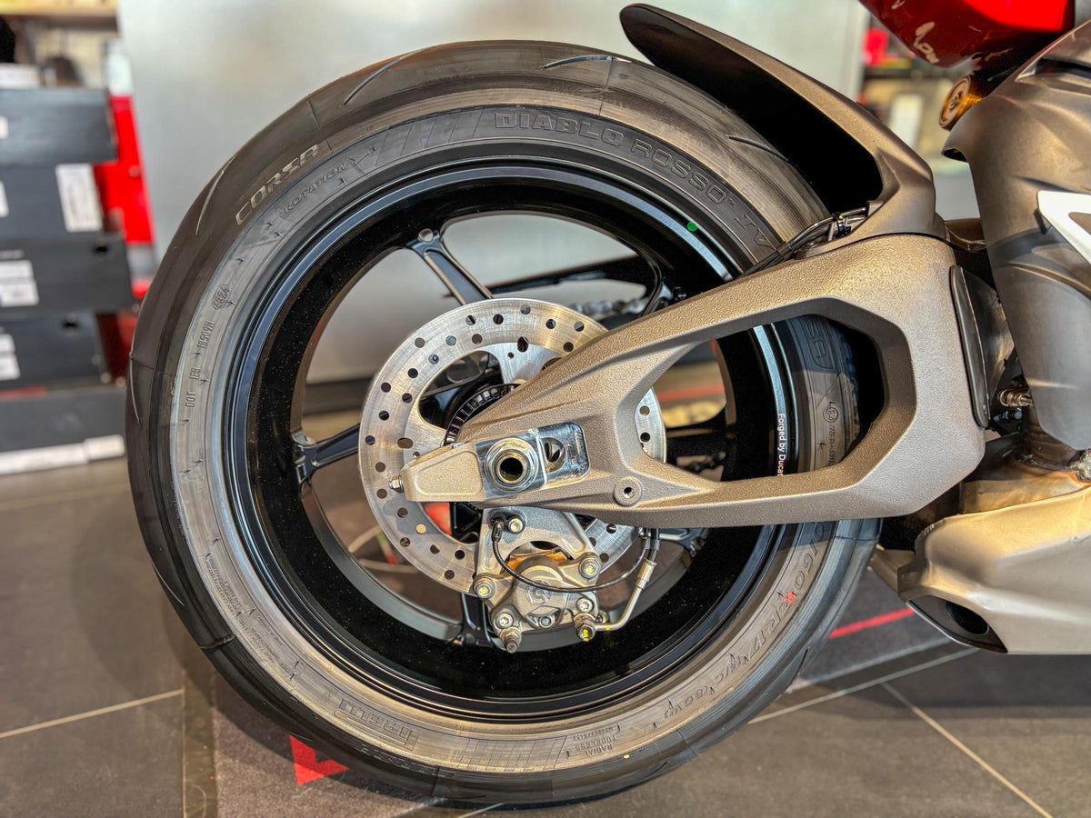 Ducati Streetfighter V4 S