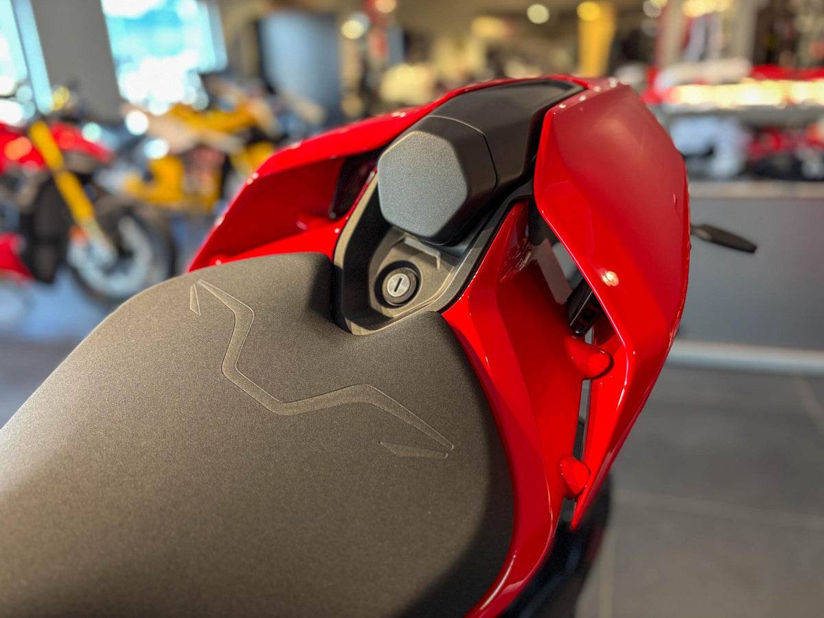 Ducati Streetfighter V4 S