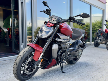 Ducati xDiavel V4