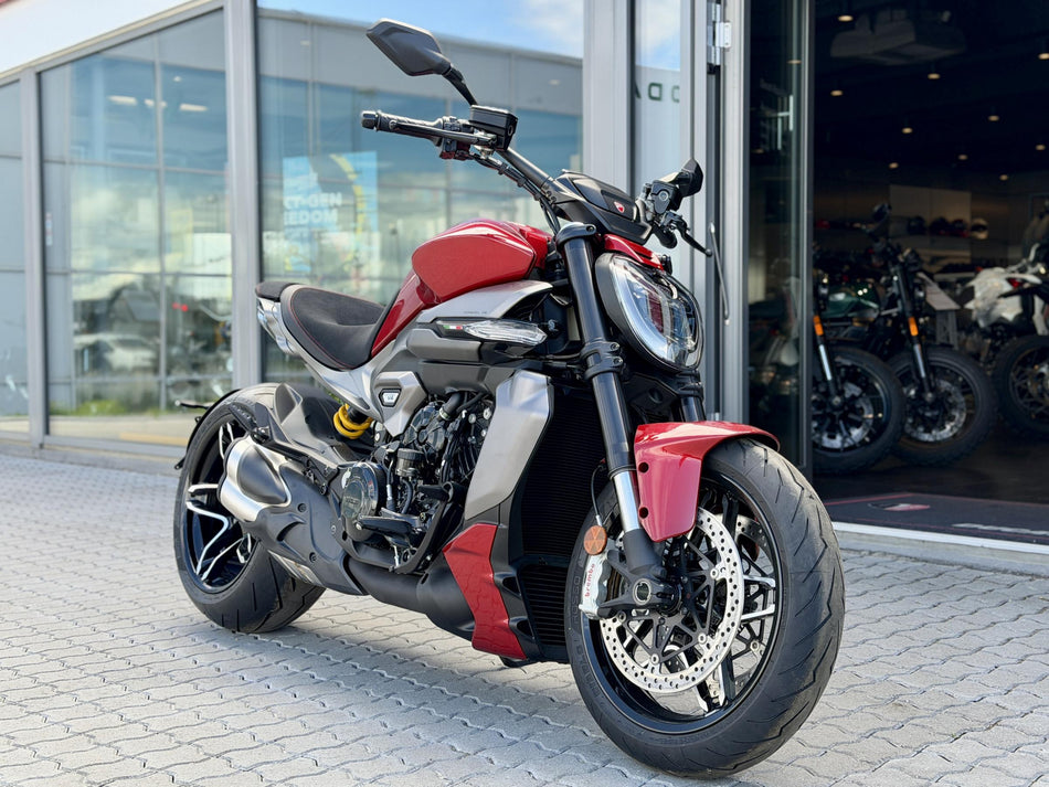 Ducati xDiavel V4