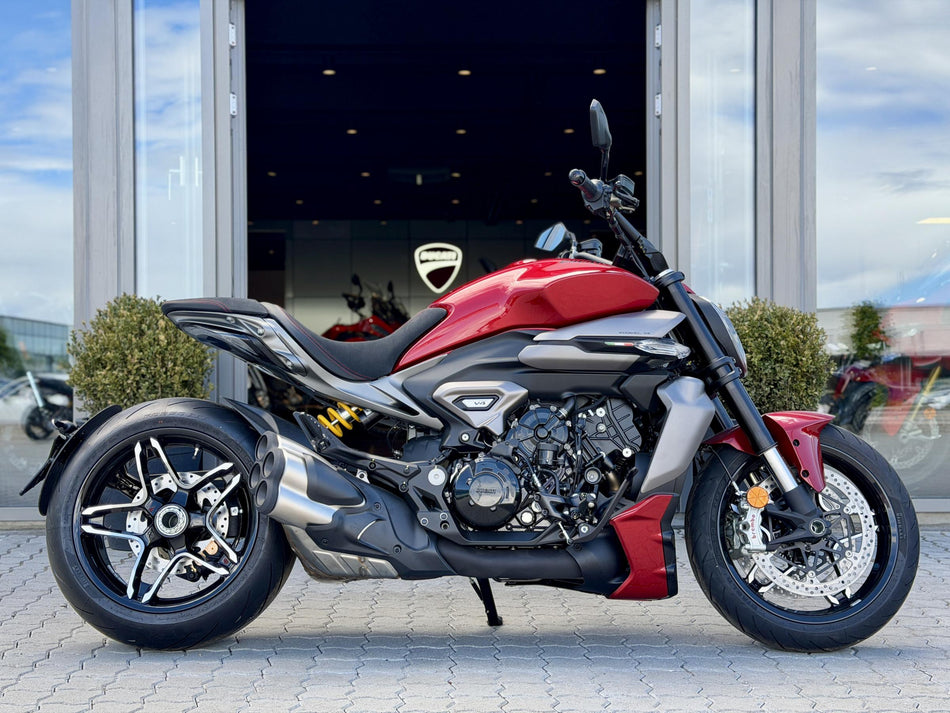 Ducati xDiavel V4