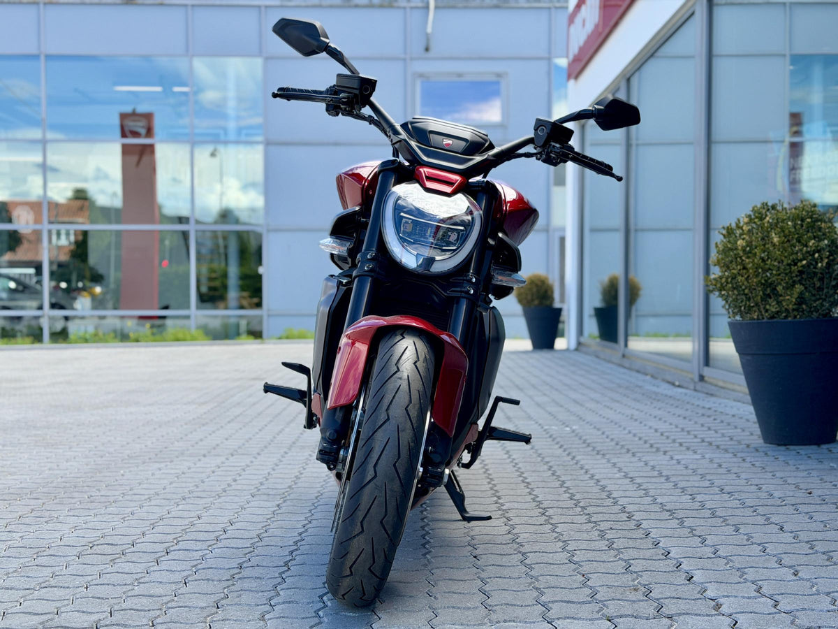 Ducati xDiavel V4