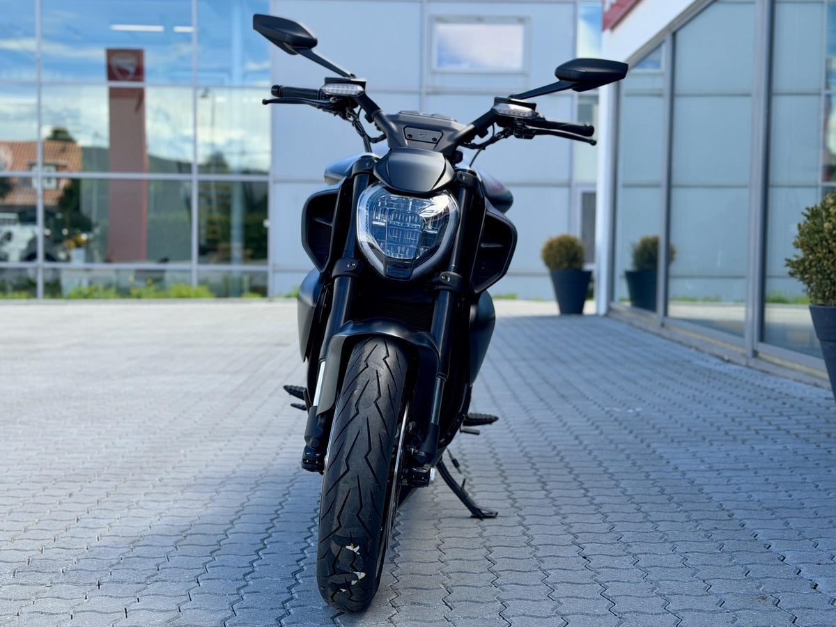 Ducati Diavel V4