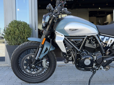 Ducati Scrambler Icon Jada Green