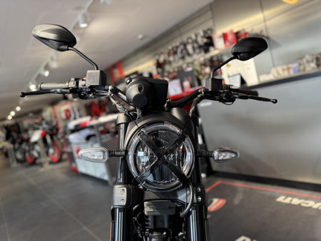 Ducati Scrambler Icon Dark Black Edition