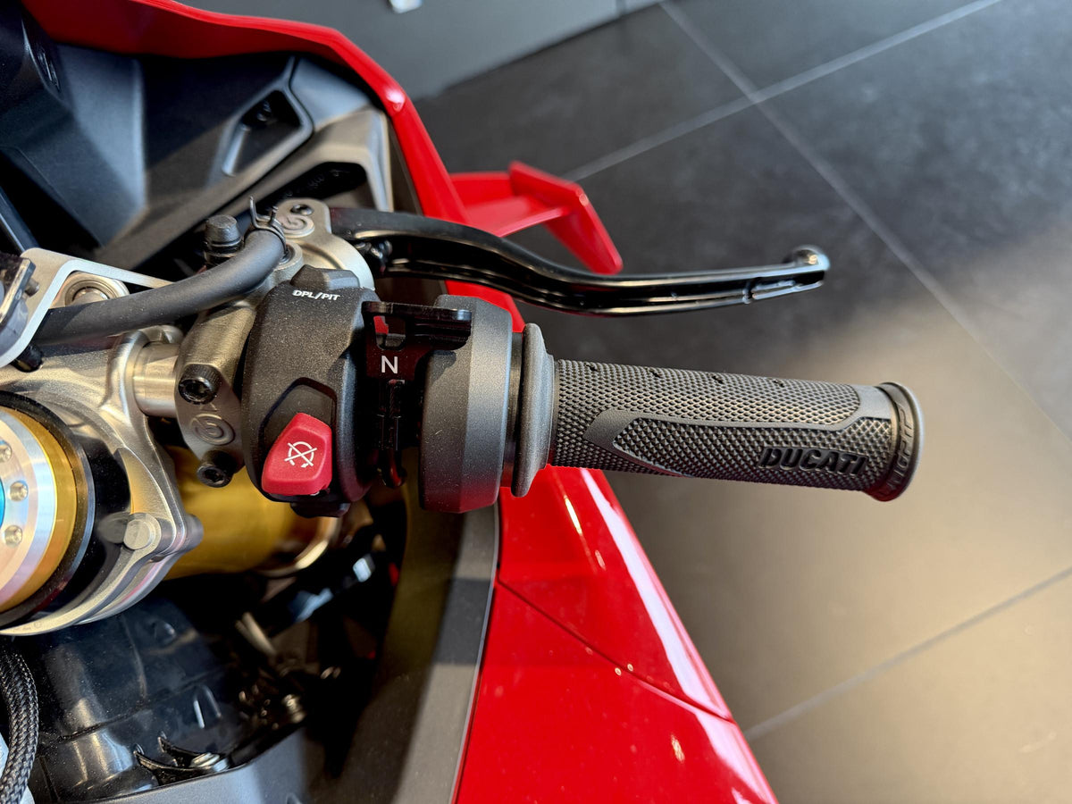 Ducati Panigale V4 R