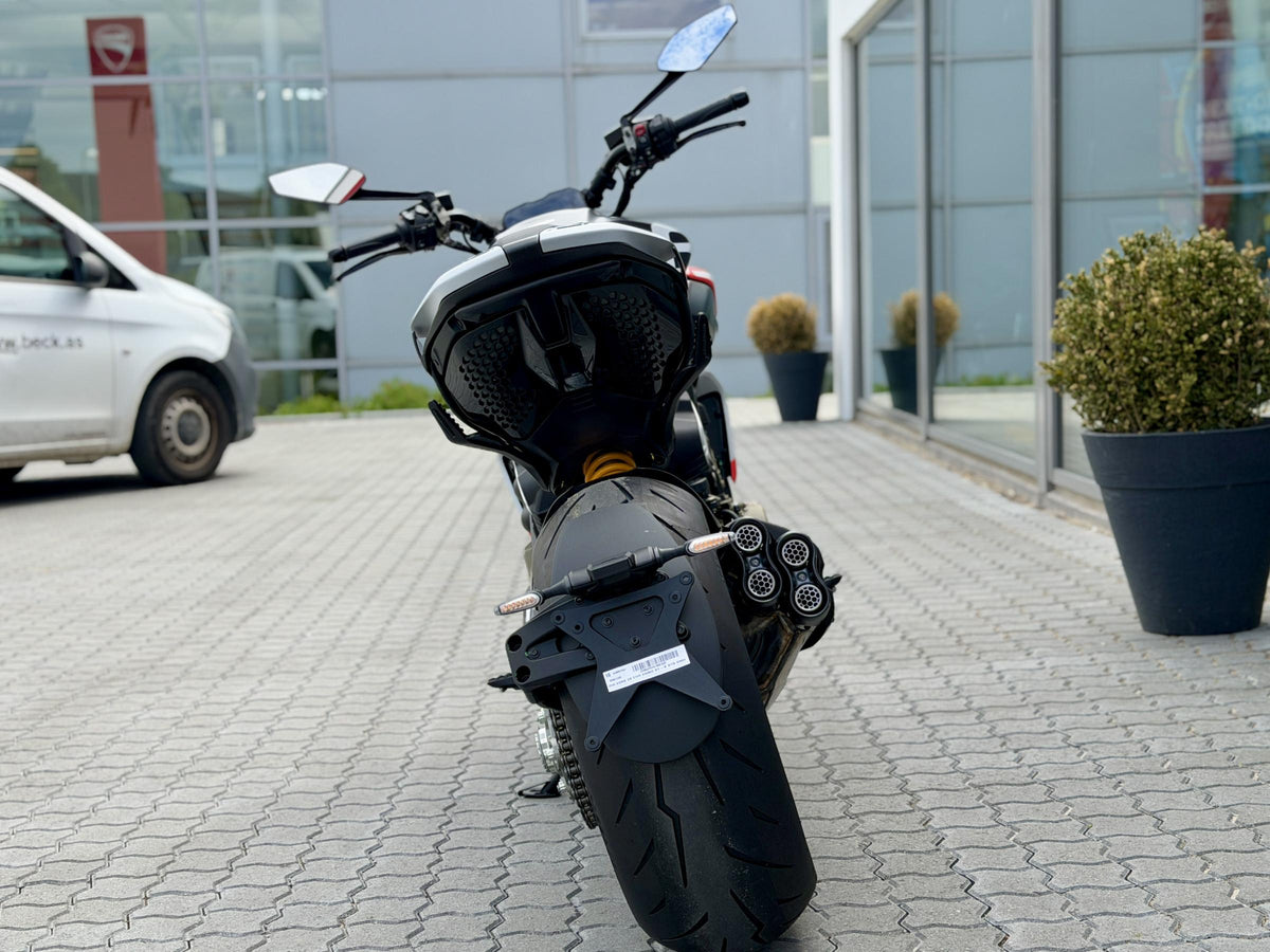 Ducati Diavel V4 RS