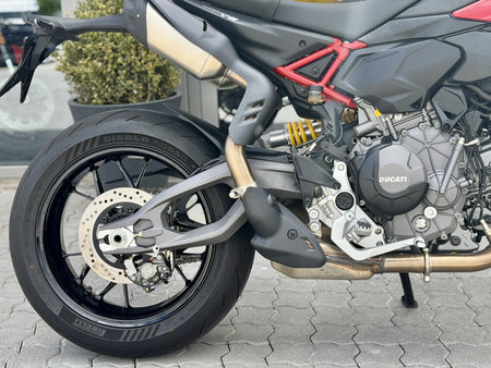 Ducati Hypermotard V2
