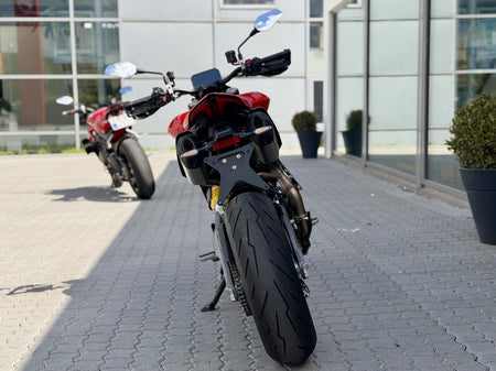 Ducati Hypermotard V2