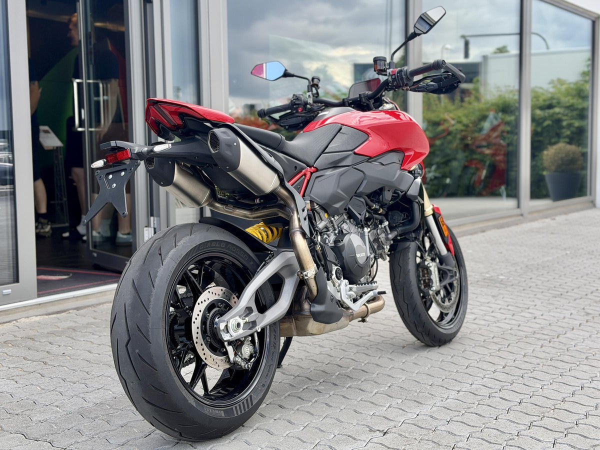 Ducati Hypermotard V2