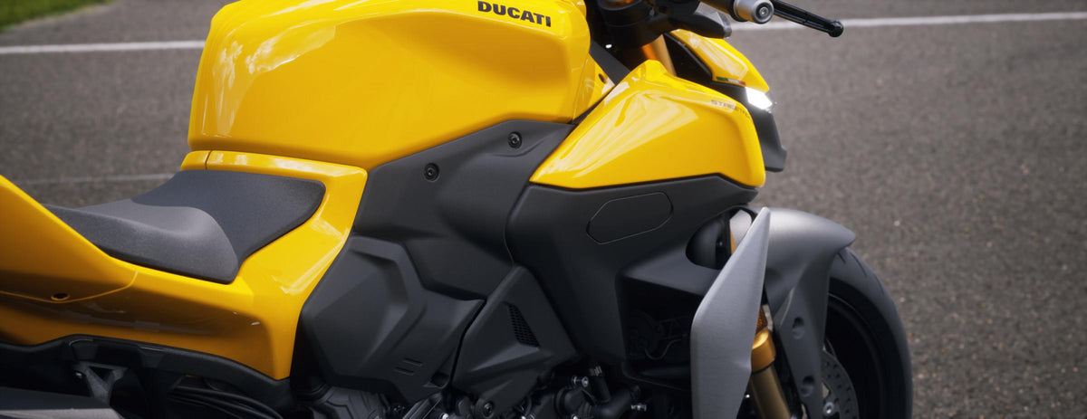 Ducati Streetfighter V2 S