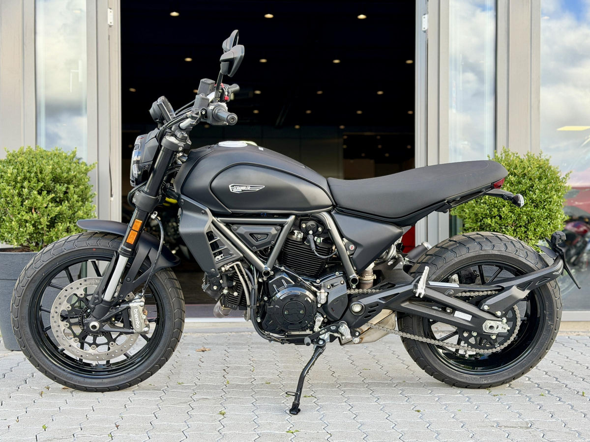 Ducati Scrambler Icon Dark