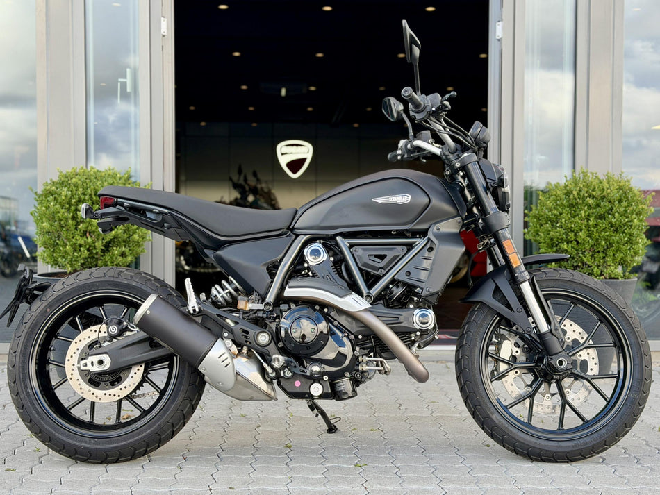 Ducati Scrambler Icon Dark