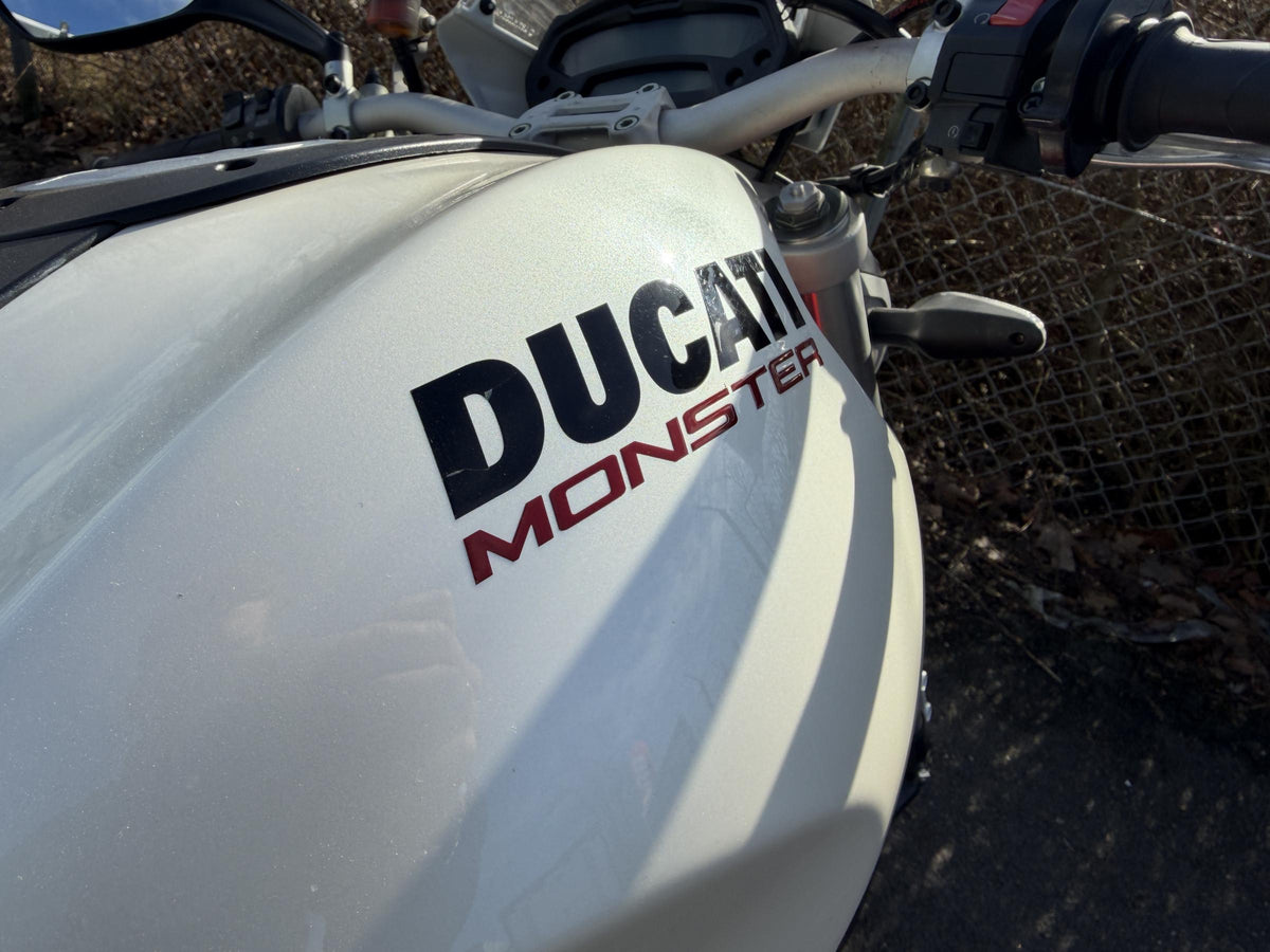 Ducati Monster 1100