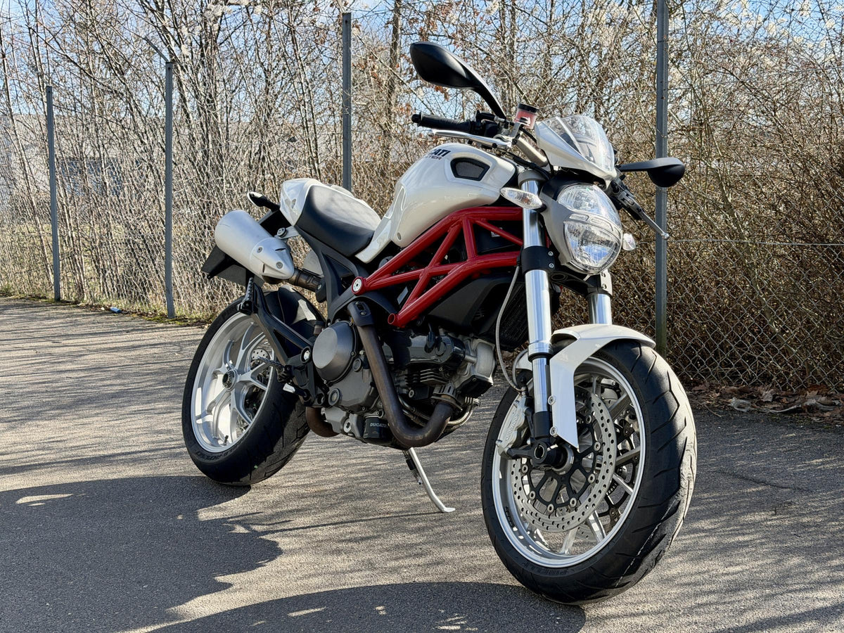 Ducati Monster 1100