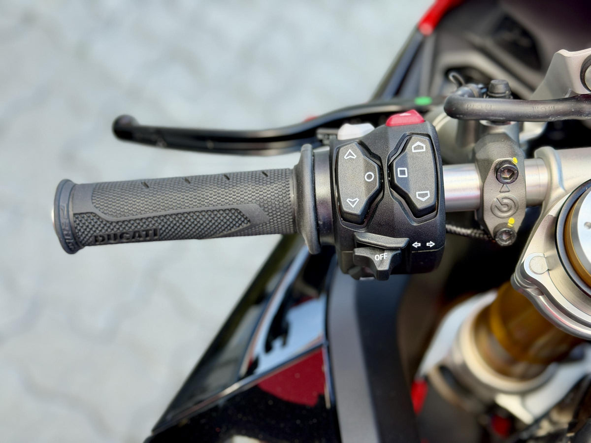 Ducati Panigale V4 S Corse
