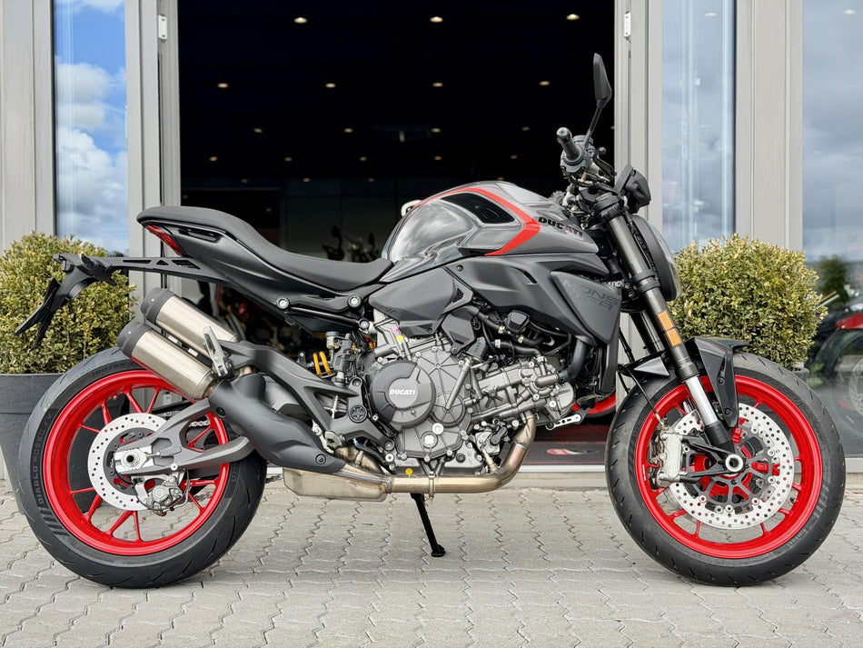 Ducati Monster