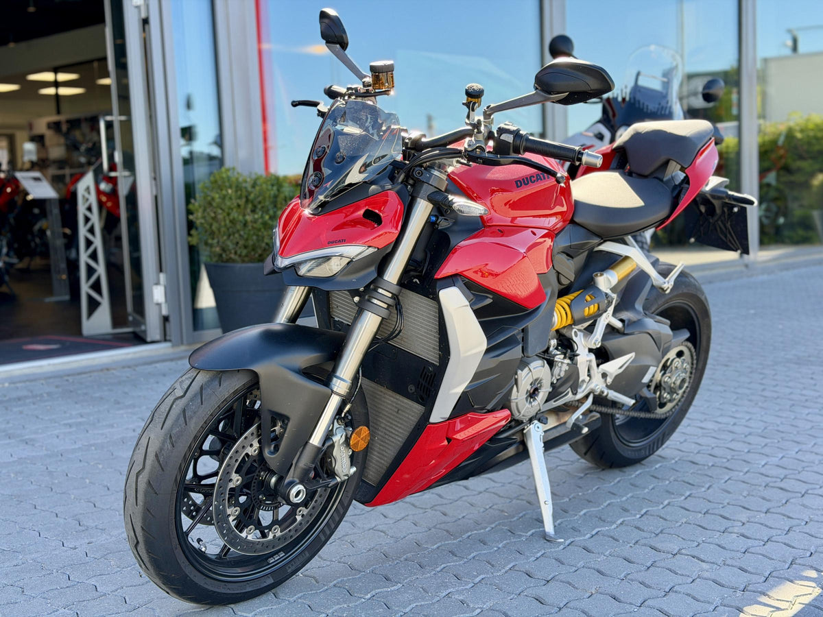 Ducati Streetfighter V2
