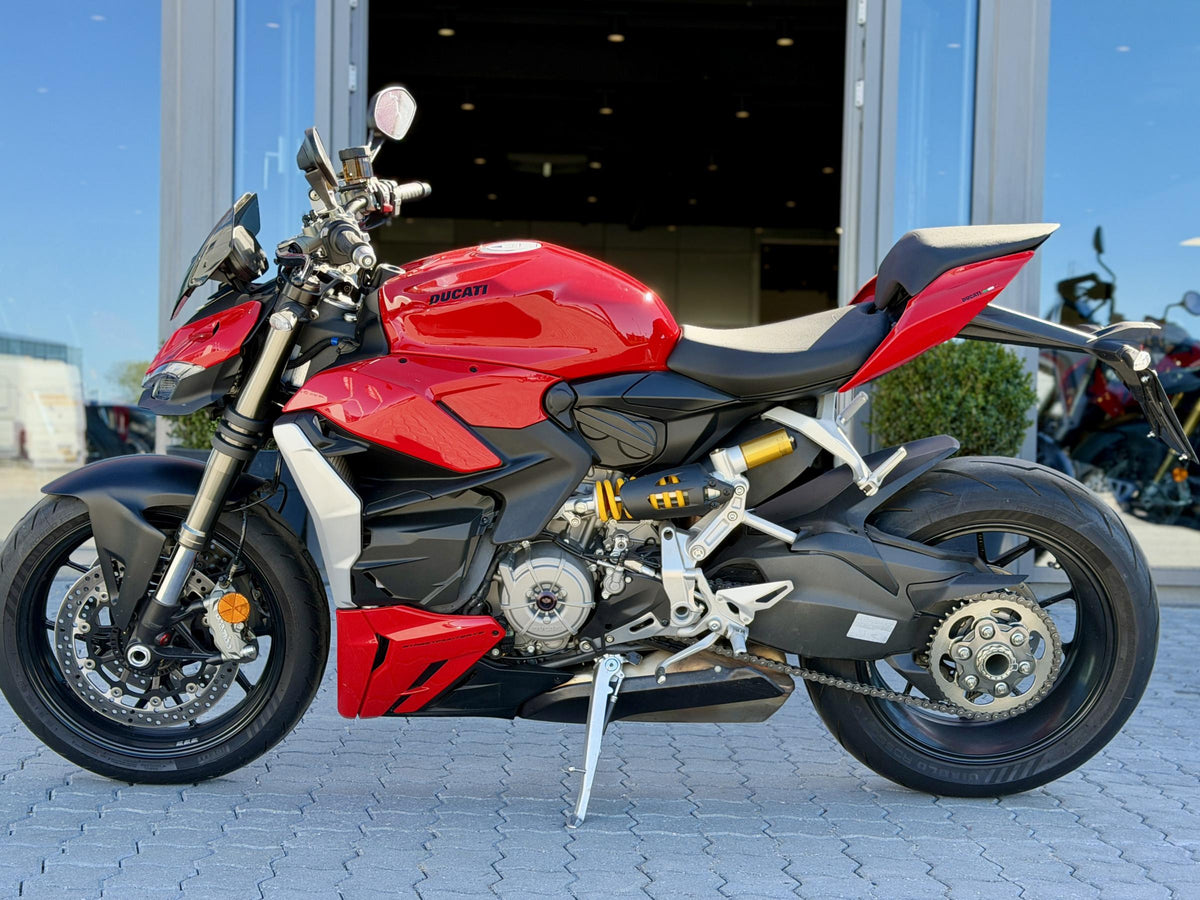 Ducati Streetfighter V2