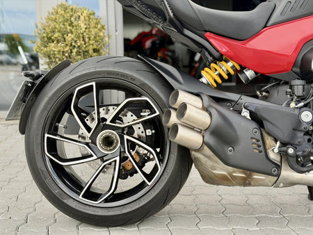 Ducati Diavel V4