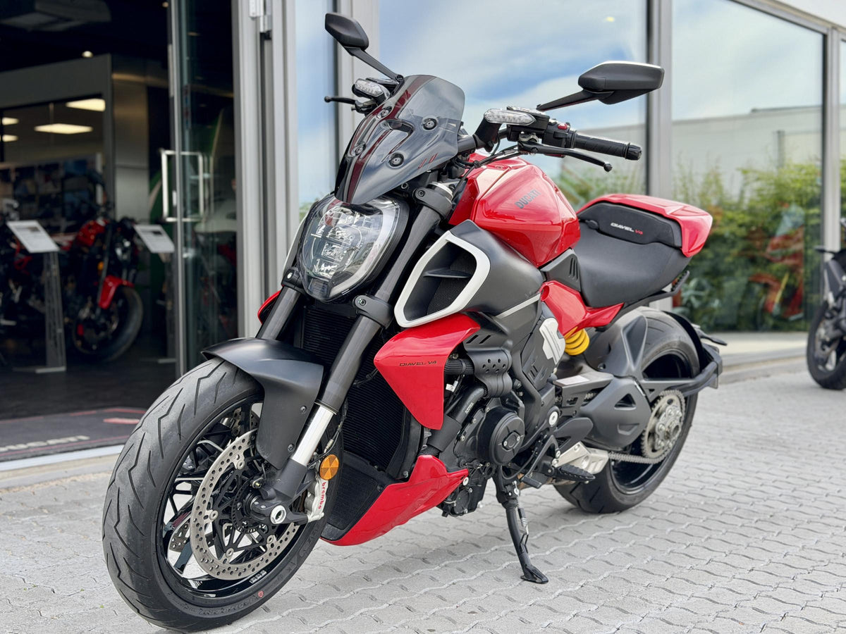 Ducati Diavel V4