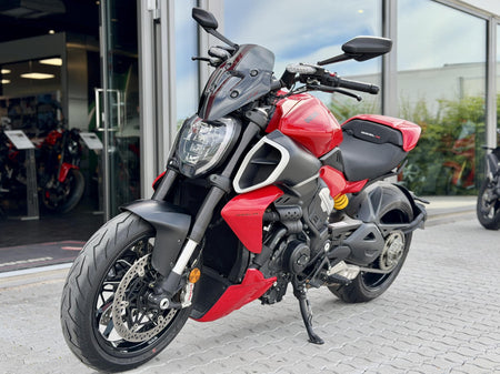 Ducati Diavel V4