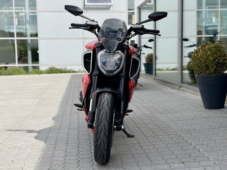 Ducati Diavel V4