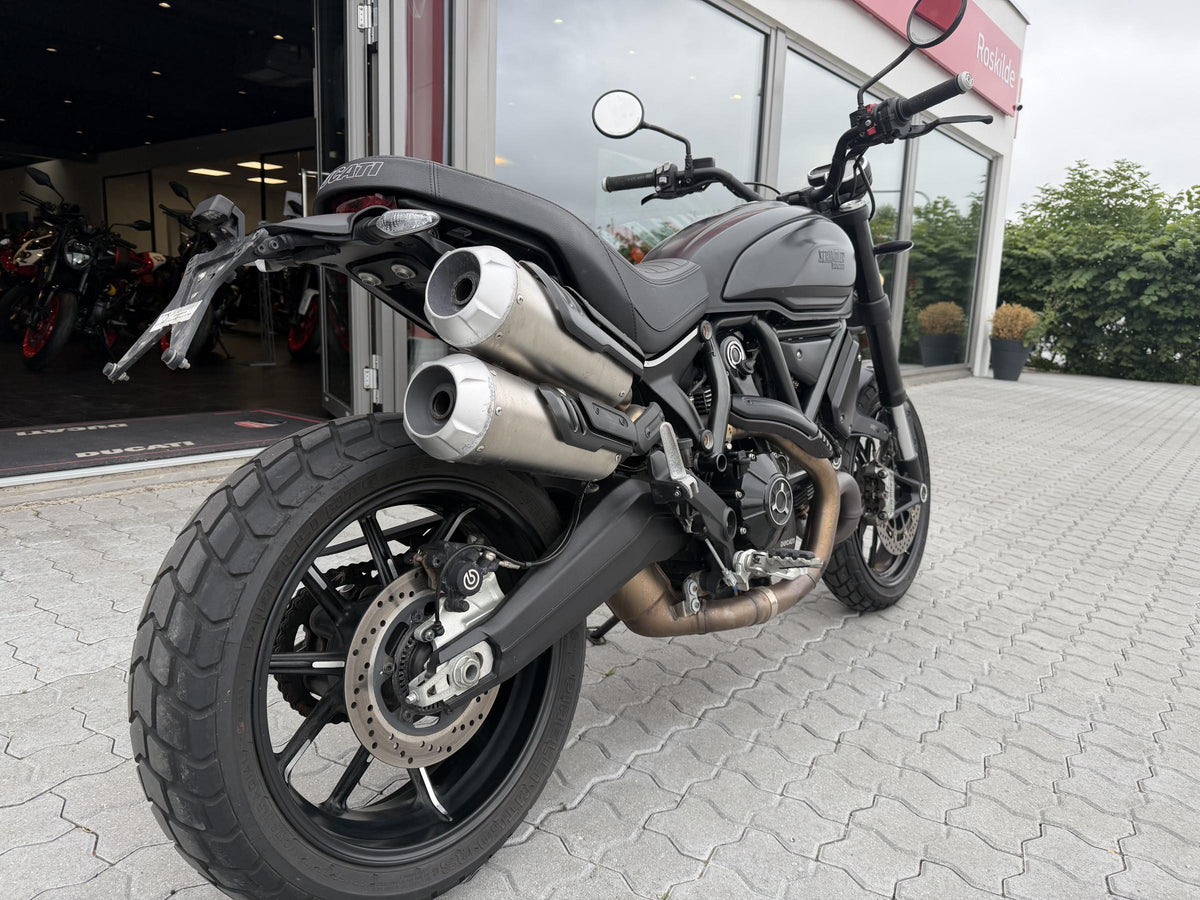 Ducati Scrambler 1100 Dark Pro