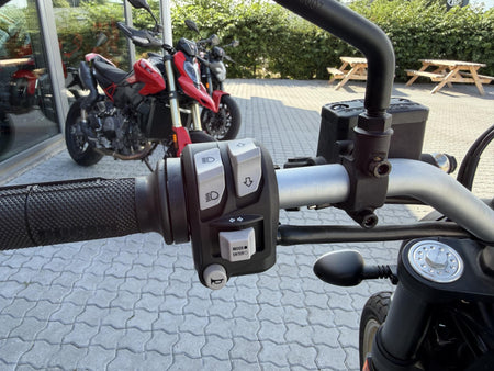 Ducati Scrambler Icon Dark