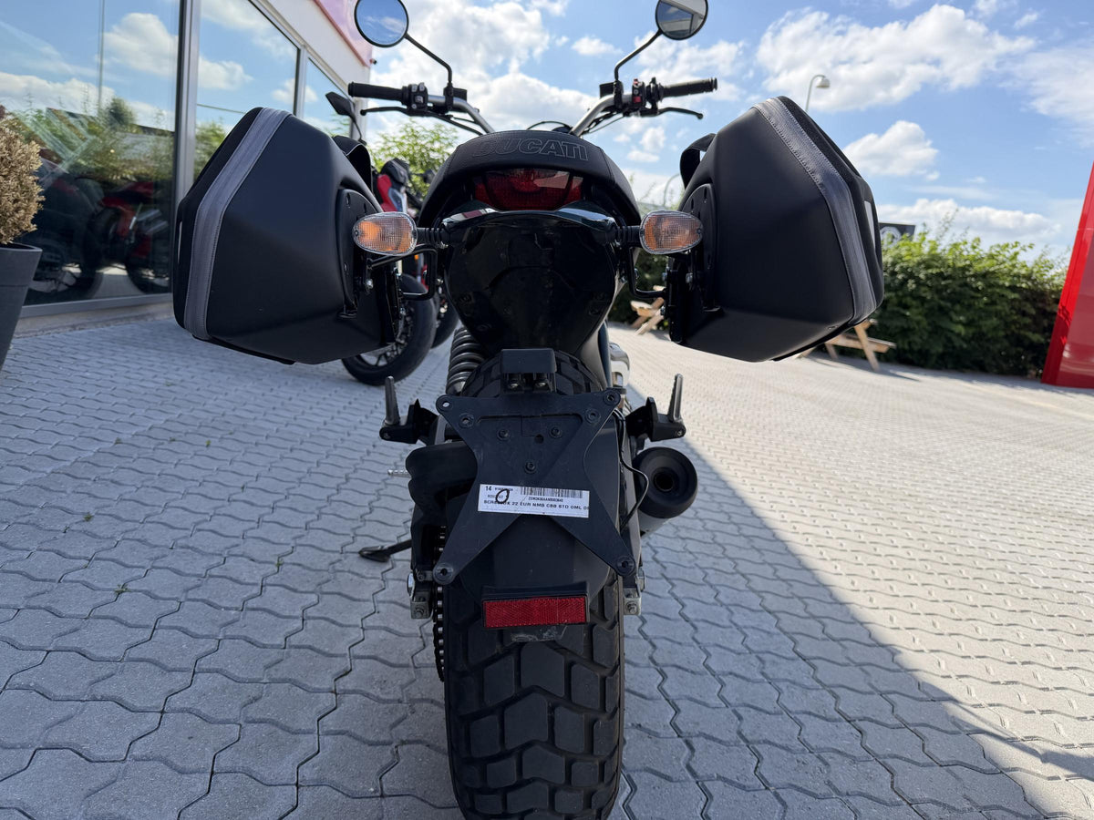 Ducati Scrambler Icon Dark