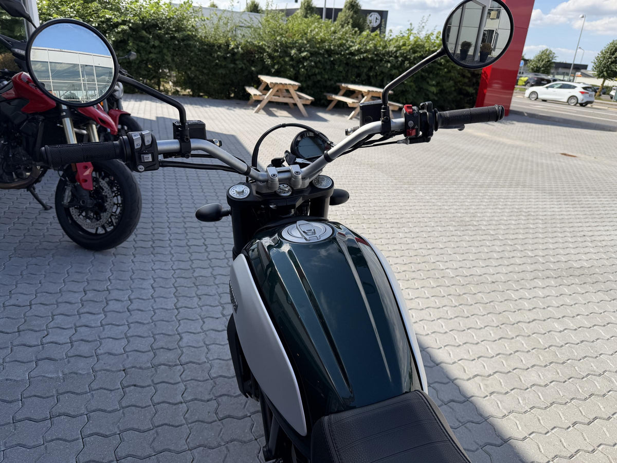 Ducati Scrambler Icon Dark