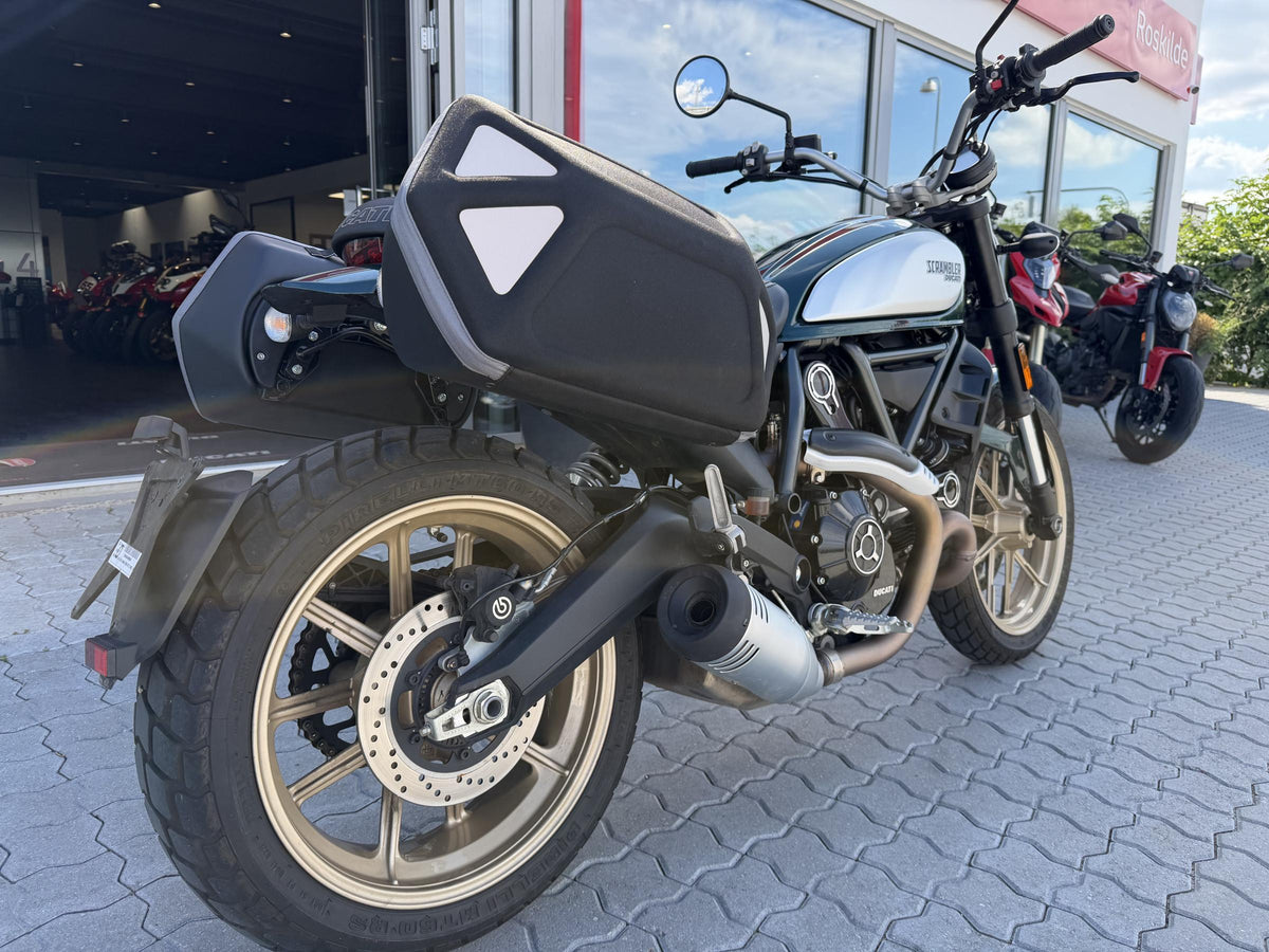 Ducati Scrambler Icon Dark