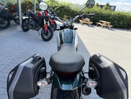 Ducati Scrambler Icon Dark