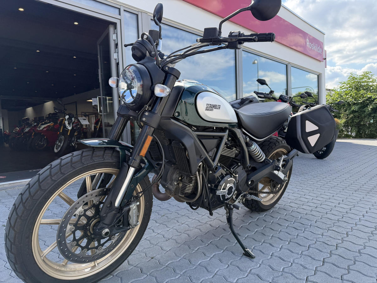 Ducati Scrambler Icon Dark