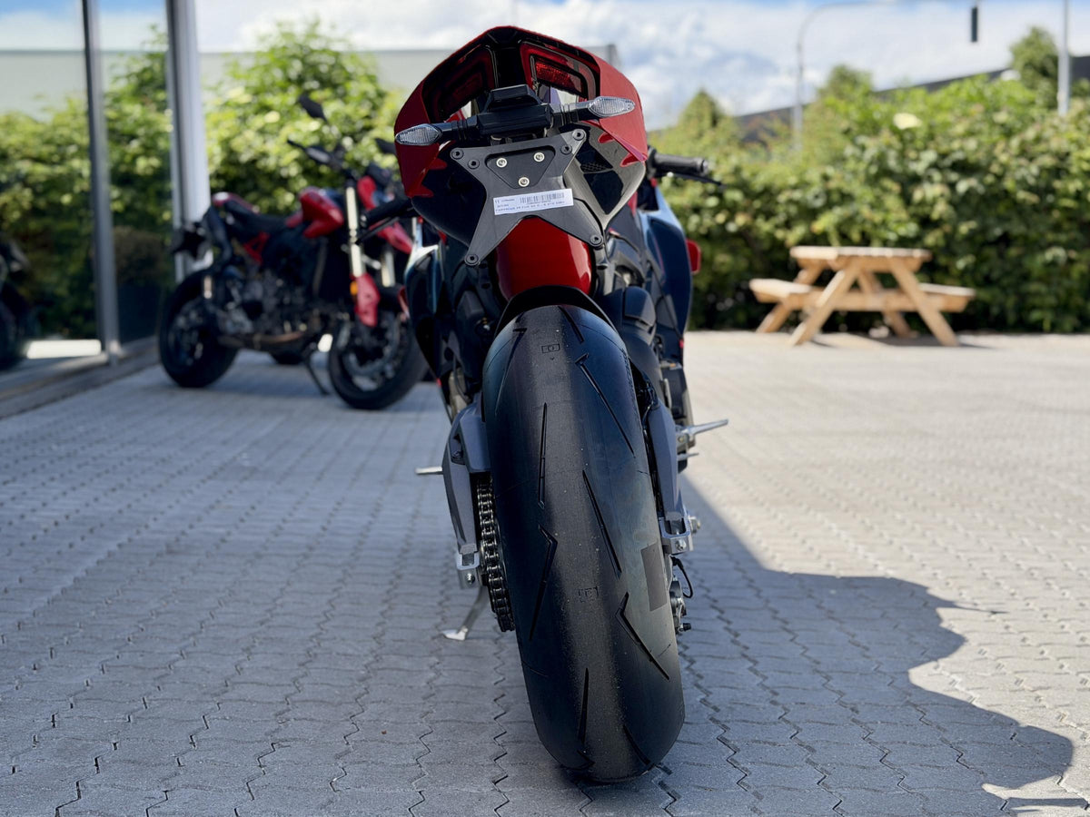 Ducati Panigale V4 S Corse