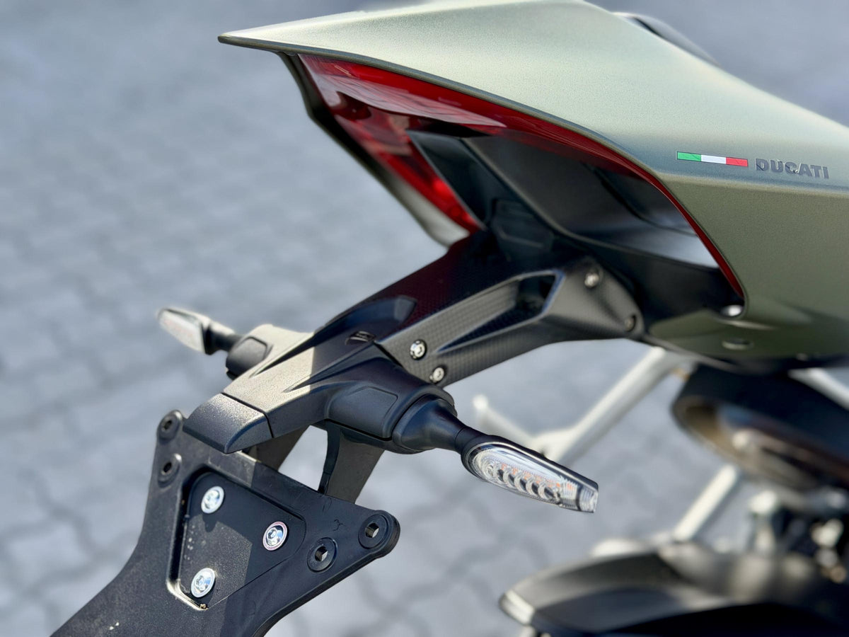 Ducati Streetfighter V2