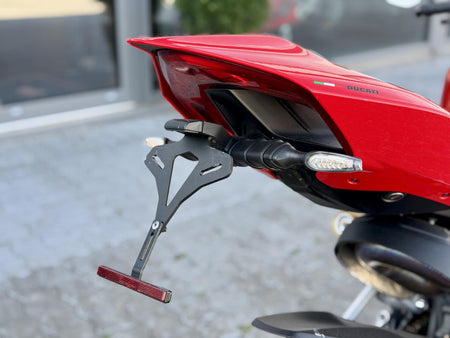 Ducati Streetfighter V2