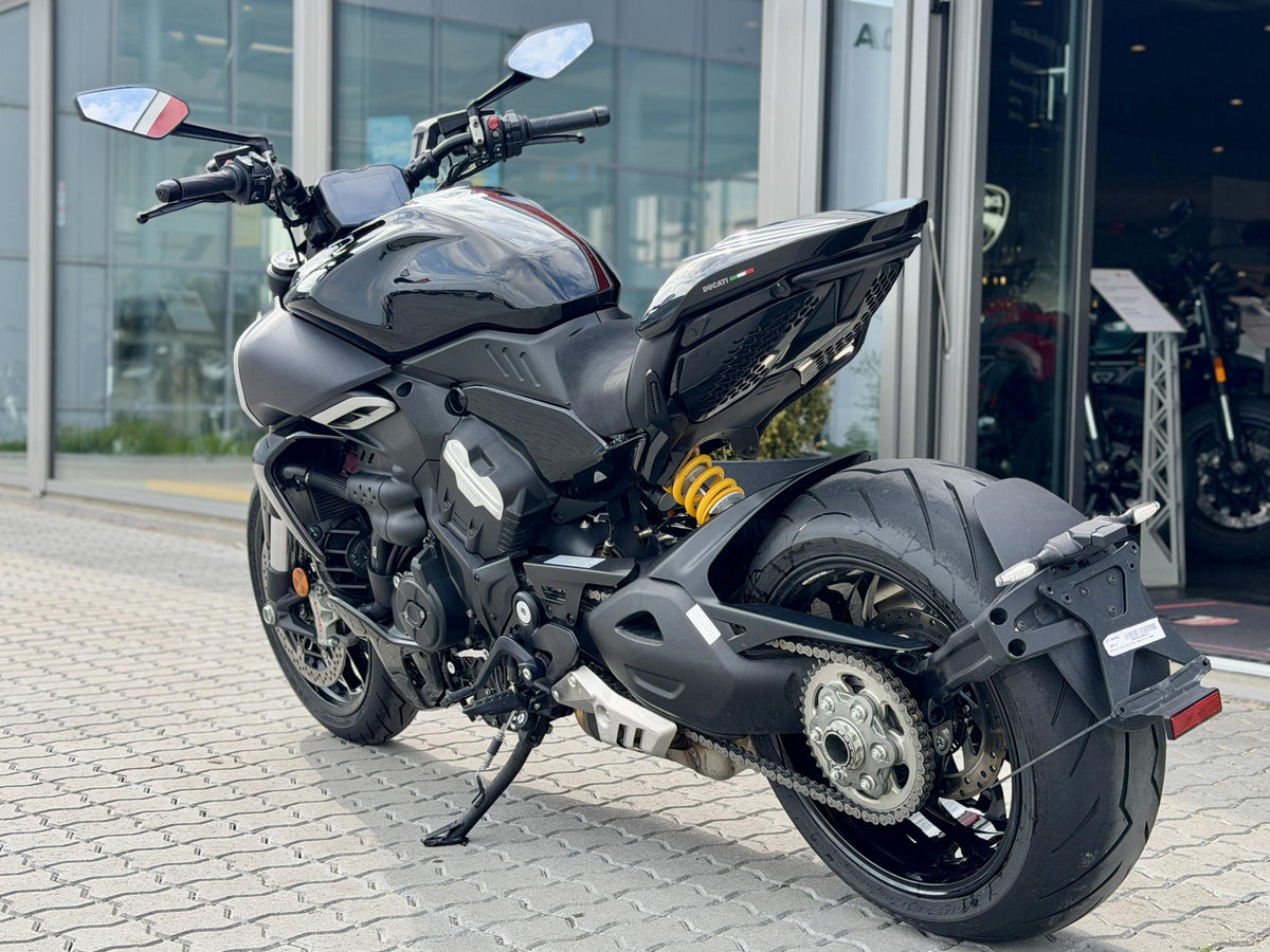 Ducati Diavel V4