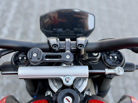 Ducati Streetfighter V2