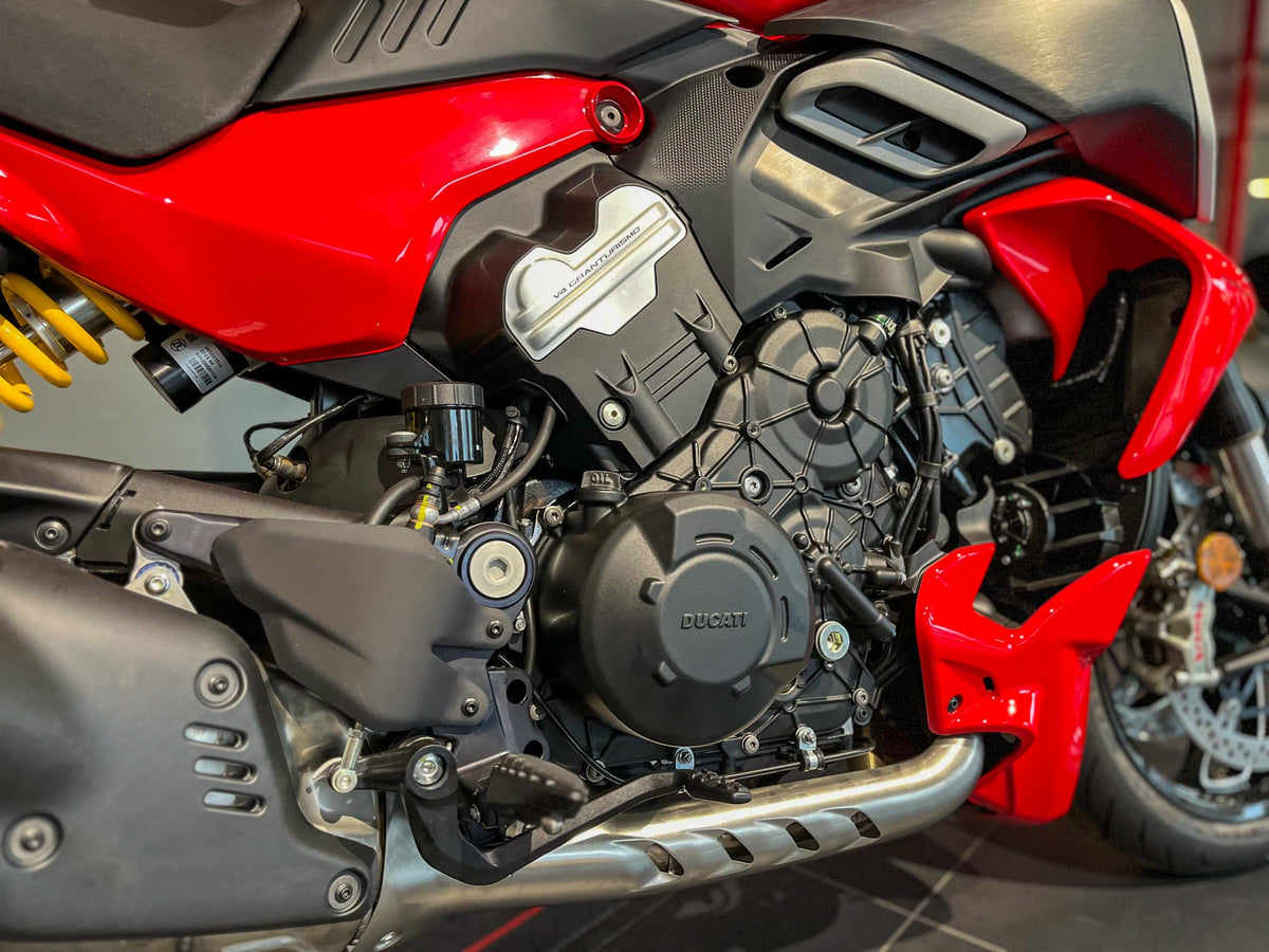 Ducati Diavel V4