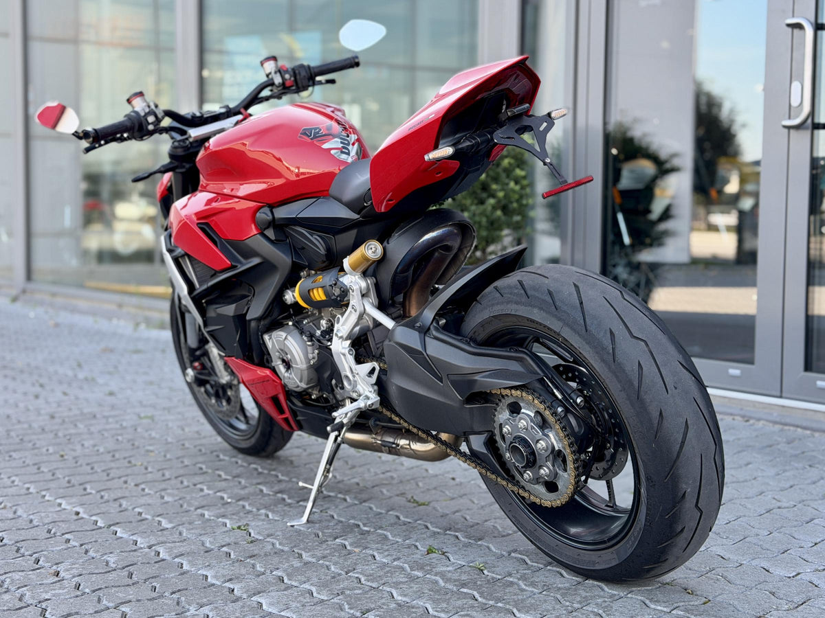 Ducati Streetfighter V2