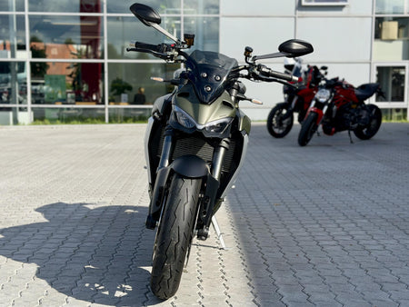 Ducati Streetfighter V2