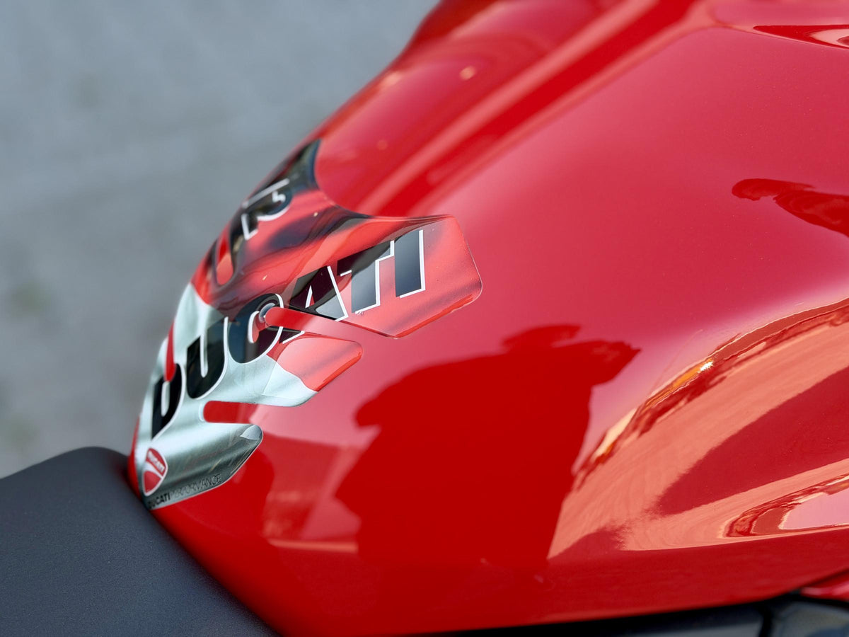 Ducati Streetfighter V2